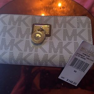 Michael  Kors woman wallet